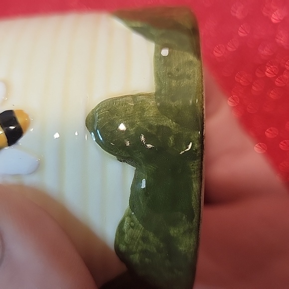 Vtg Treasure Craft Pfaltzgraff Beehive Salt & Pepper Shakers - Picture 11 of 14